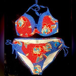 NWOT Venus bikini/bathing suit